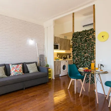 Armada Square By Altido Lisbon